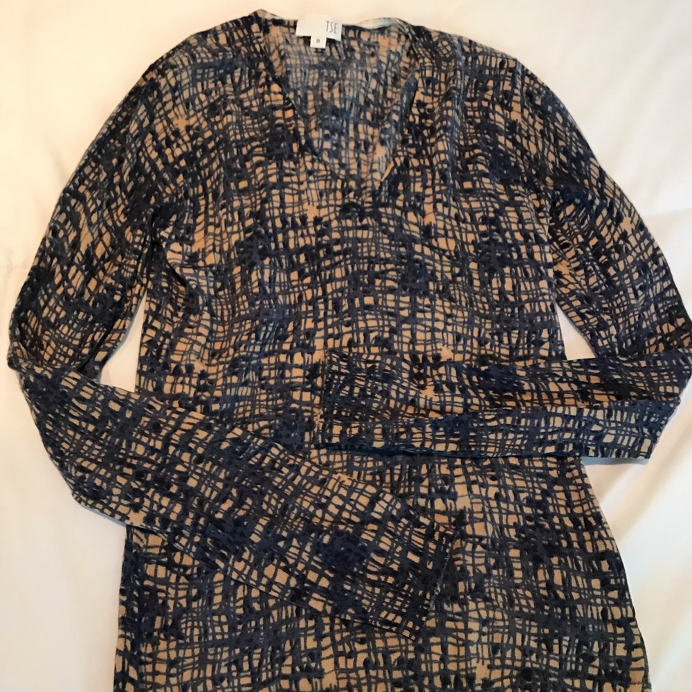TSE tan and blue sweater size M